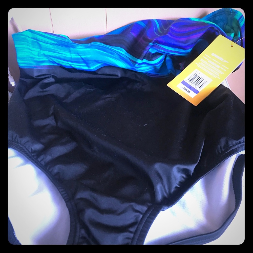 Speedo one piece bathing suit 18